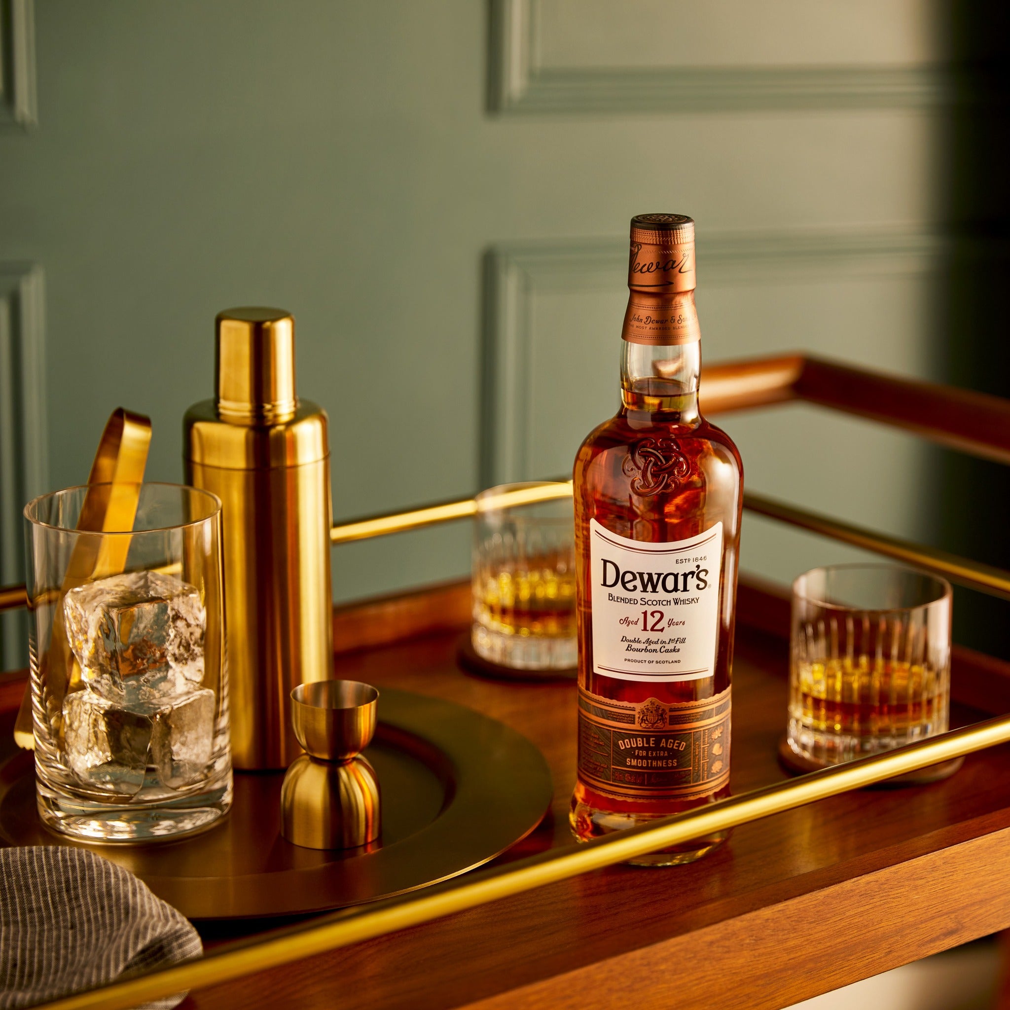 Dewar's 18 Years Old Blended Scotch Whisky 75cl + 2x FREE Glasses